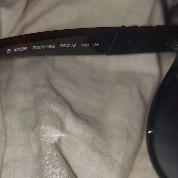 BURBERRY Sunglasses Tortoise Shell - Picture 7 of 11